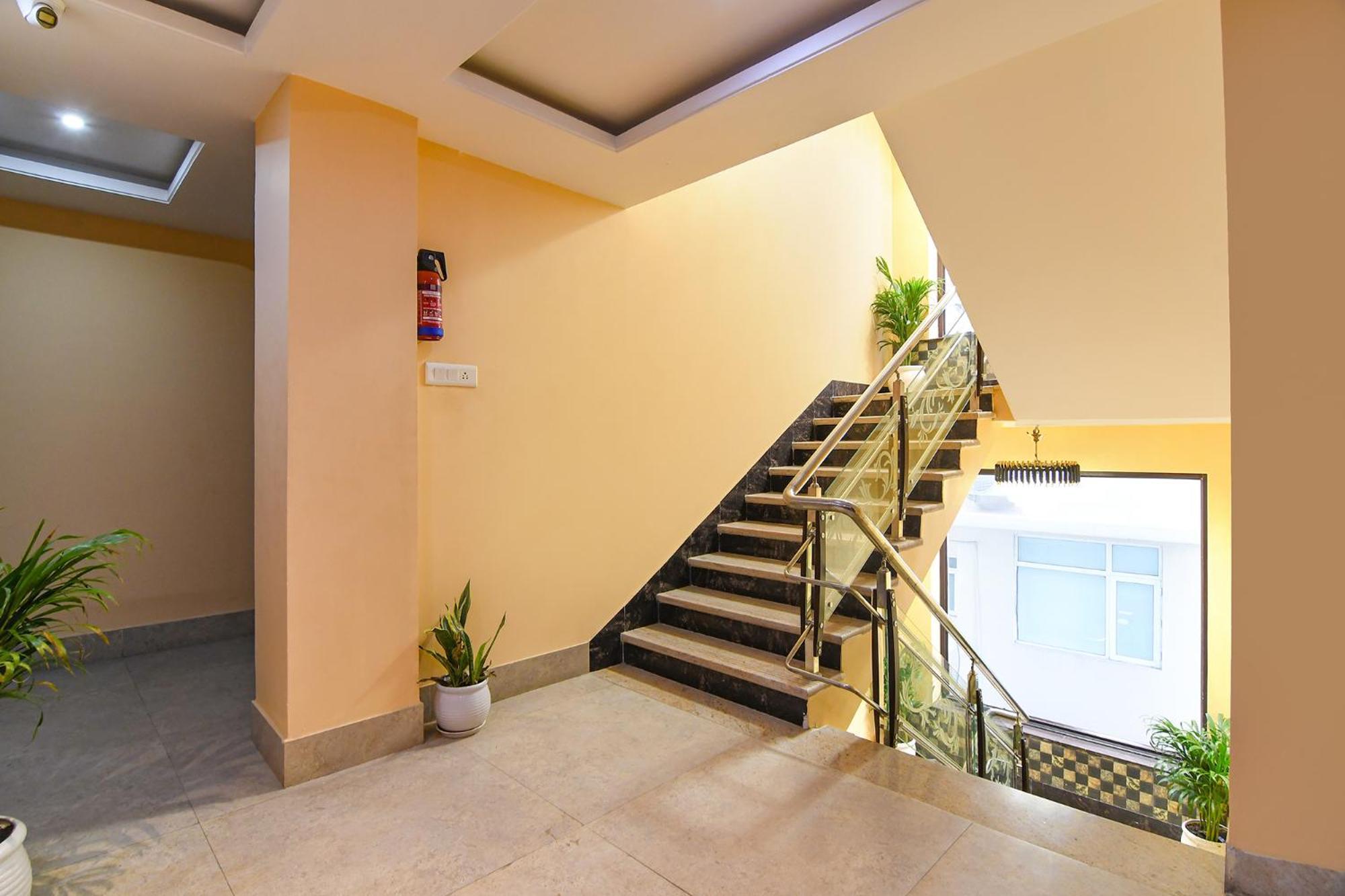 Fabhotel Prime Familto Calcuta Exterior foto